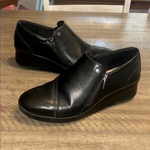 Clarks leather Suttyn Zip ankle boot size 11 wide